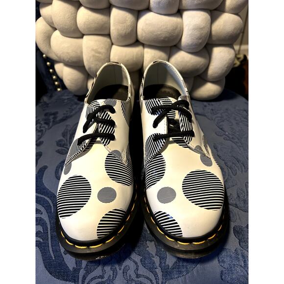 Dr Martens Black and White Polka Dot Oxford size 6/EU 37 NWOT - Picture 3 of 5